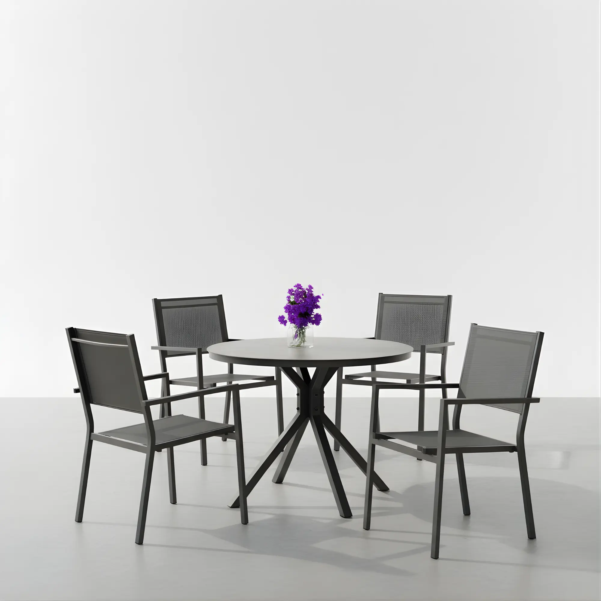 Giglio 100 round outdoor table