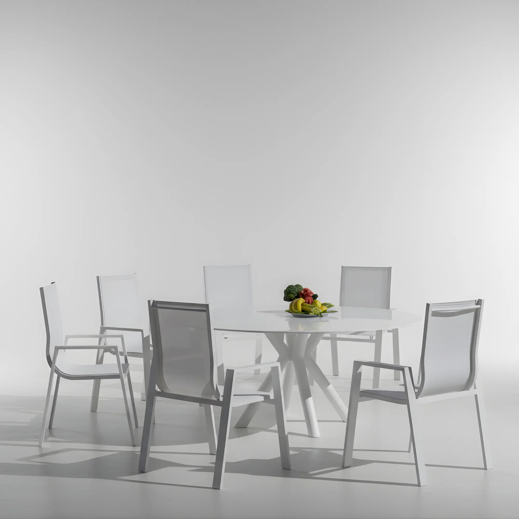 Palawan 180 round outdoor table