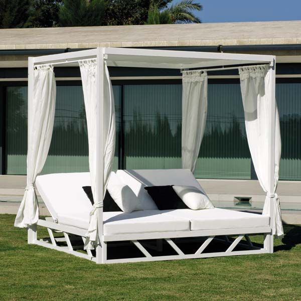 outdoor daybed manufacturers