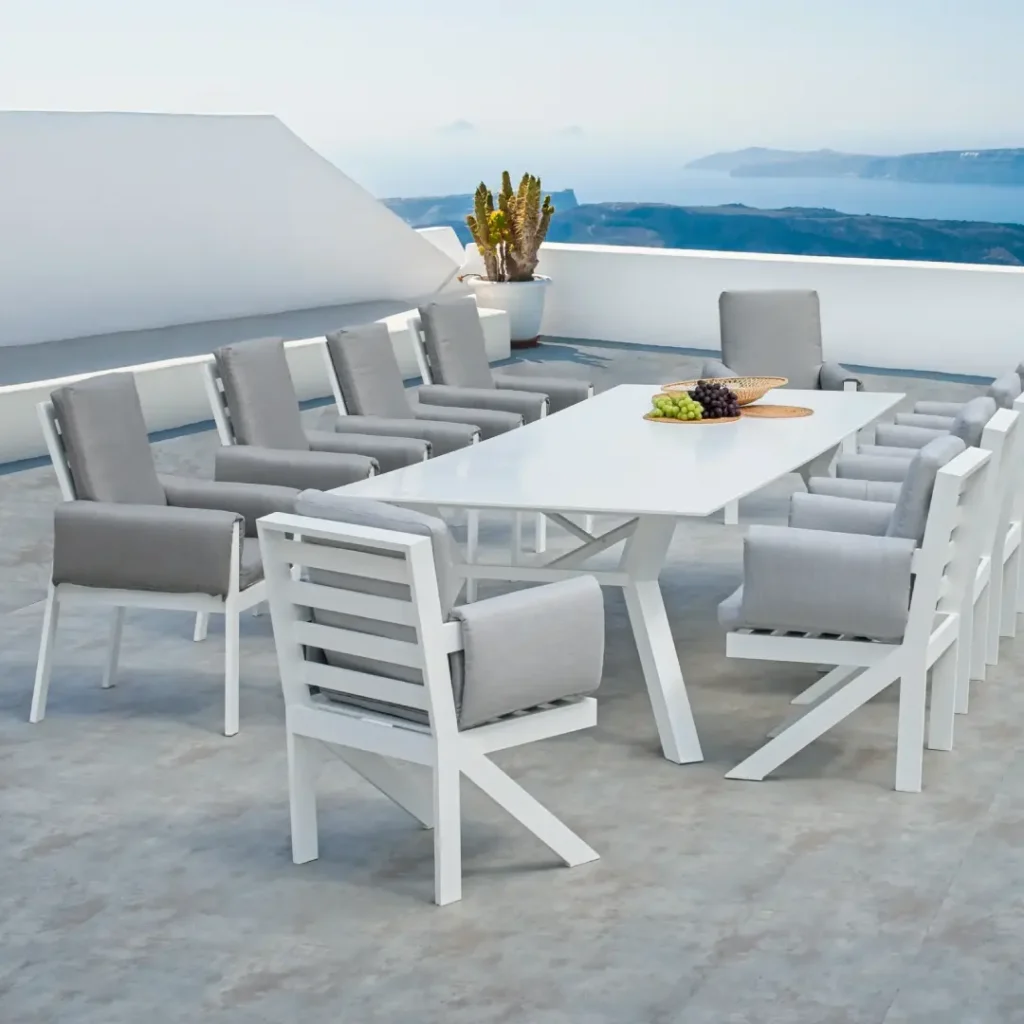 Table_and_chairs_Sinara_set