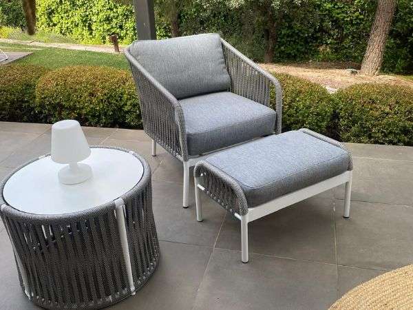 commercial outdoor chairs