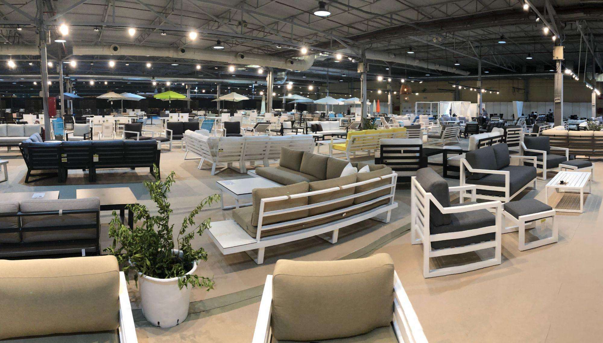 outdoor furniture trade show