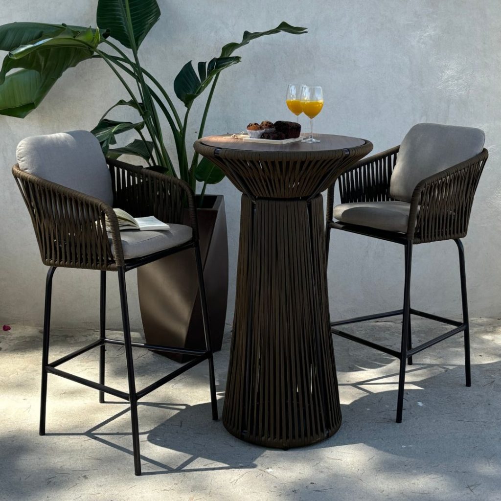 Restaurant High Tables