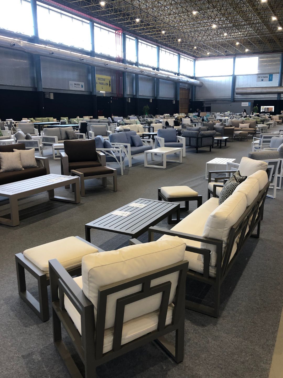 outdoor furniture fair