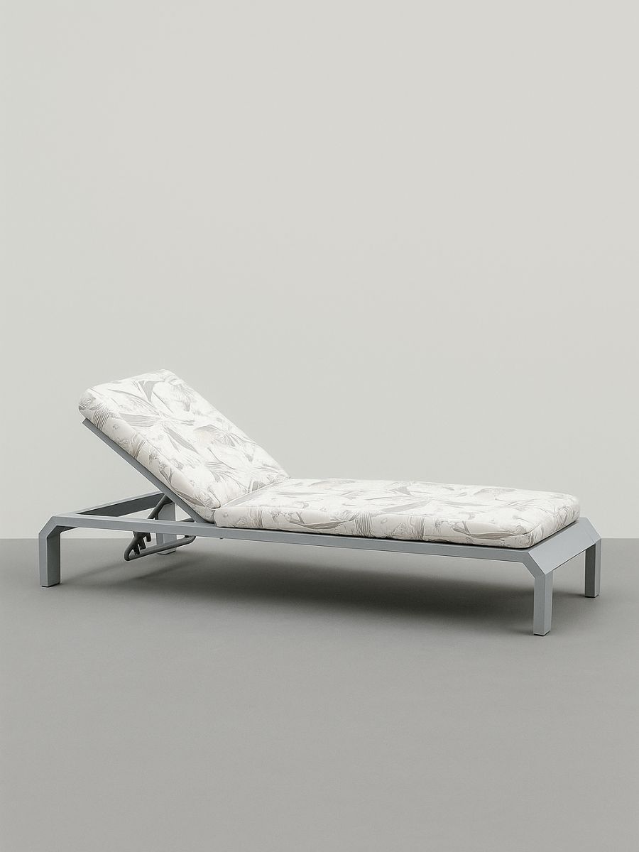 Tumbona de diseño Zafiro-12