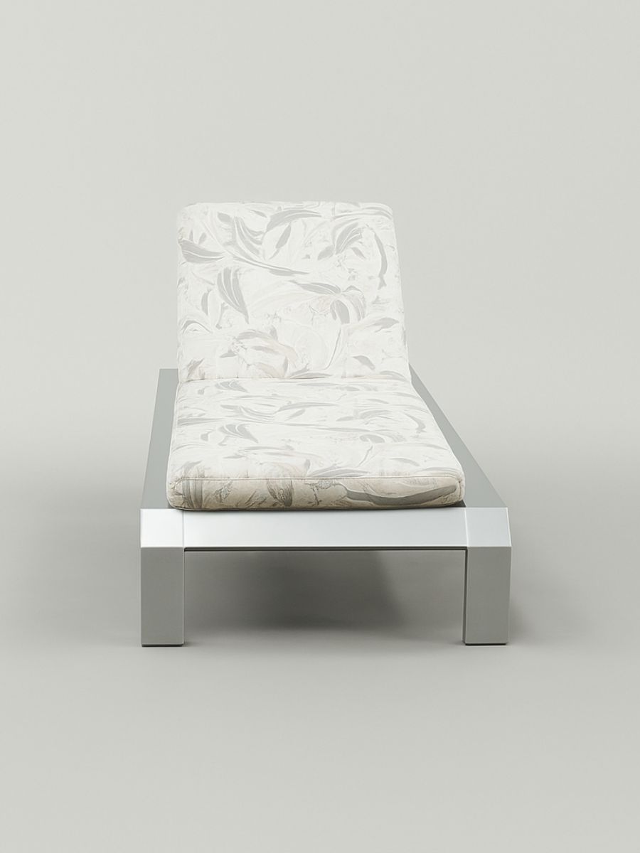 Zafiro-12 Designer Sun Lounger