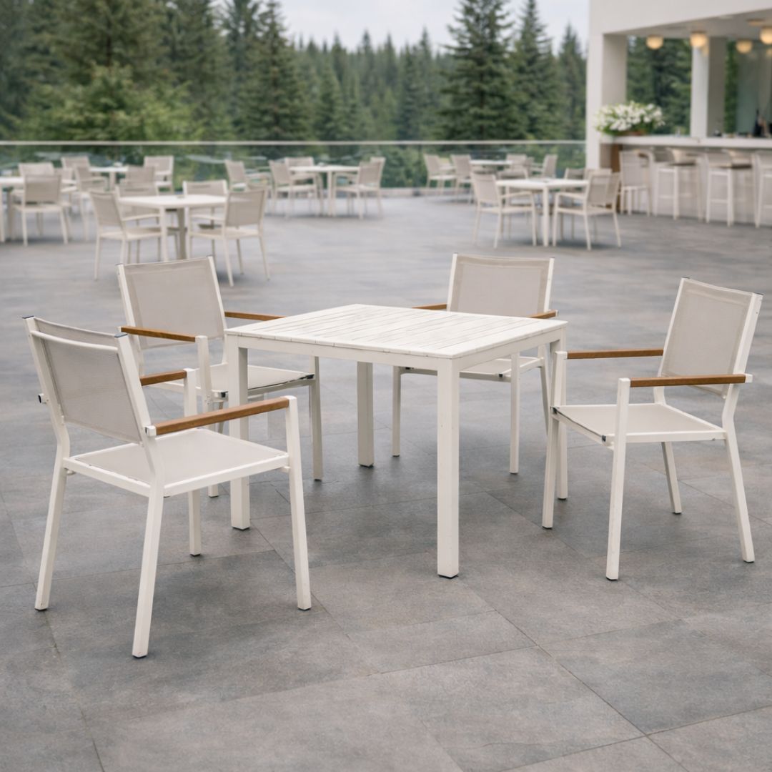 MOASIS / NALOA 90 Aluminium Table and Chairs Set