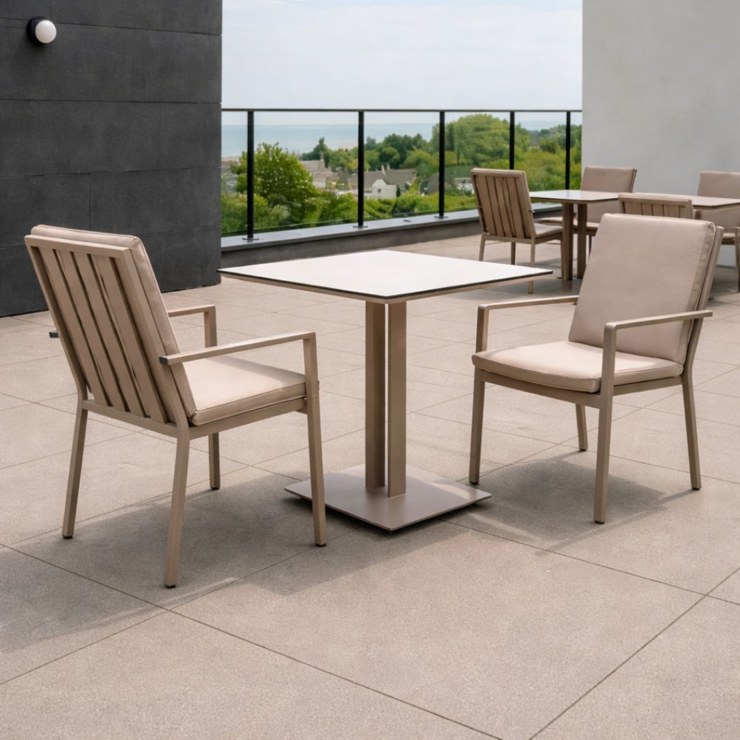 PAOLA / CANVAS 90 Restaurant Table and Chairs Set